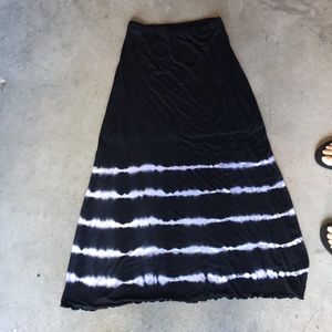 Skirt,size small,never work tag is still attached